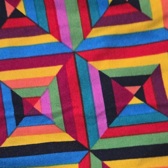 3 Pair Colorful Geometric and Patterned TC LuLaRoe Leggings - Picture 3 of 4